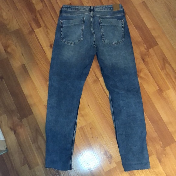 ZARA | Ripped Skinny Jeans - Picture 2 of 4